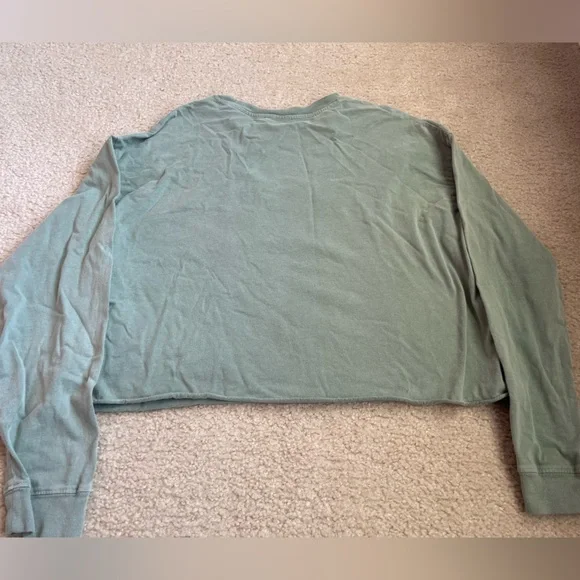 Long Sleeve Cropped Country Music Graphic Tee - Picture 5 of 5